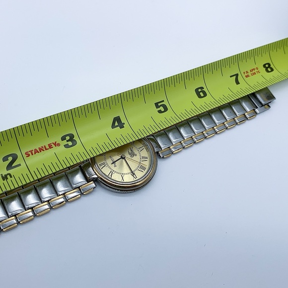 Vintage Butberrys Silver & Gold Wristwatch - Picture 12 of 13